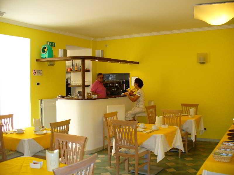 Hotel La Marticana Ísquia Exterior foto