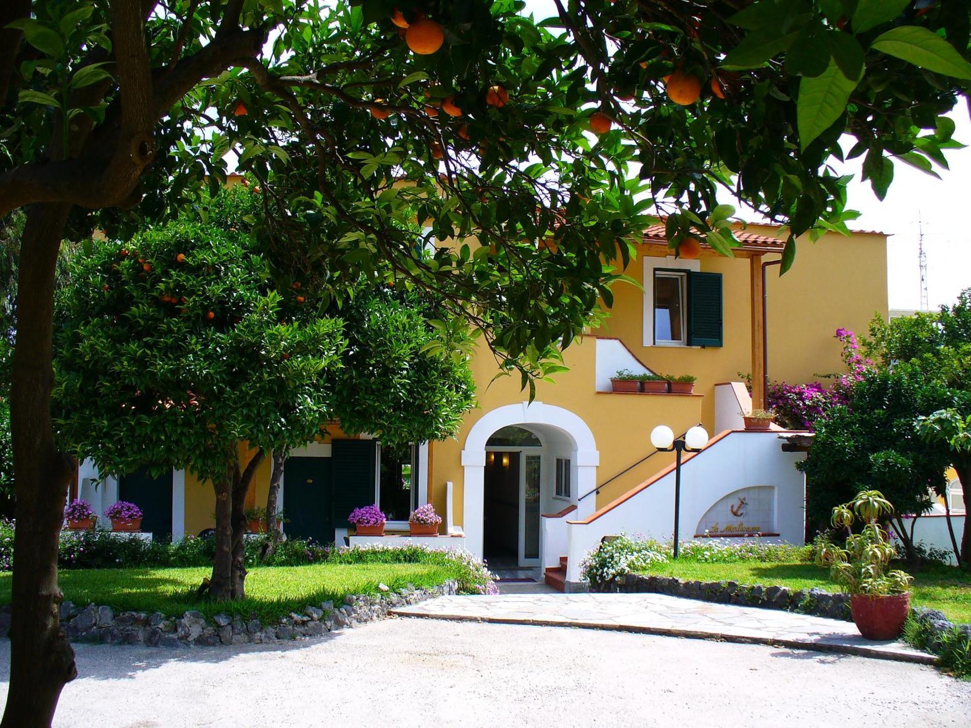 Hotel La Marticana Ísquia Exterior foto